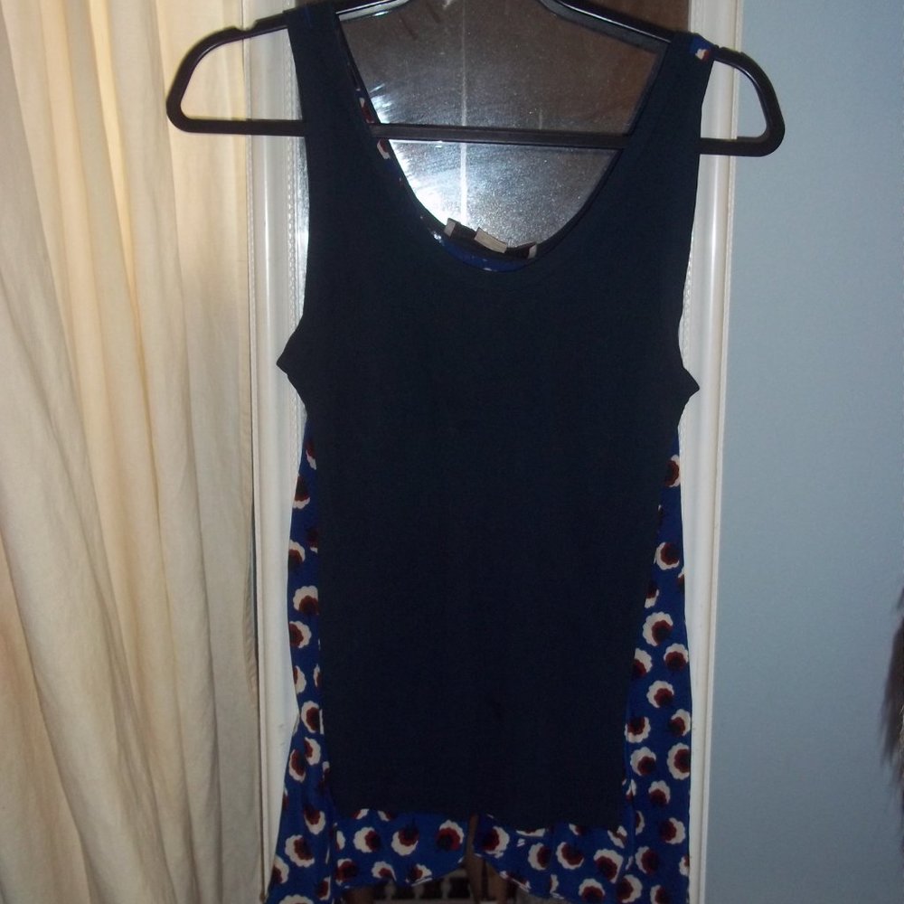 WOMANS TOP - Picture 2 of 6